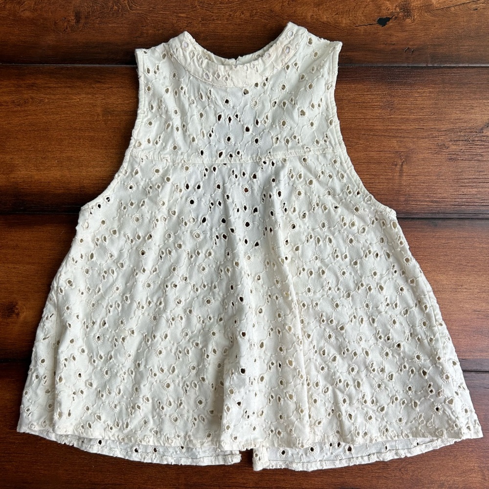 Free People eyelet mock neck top. Size XS.